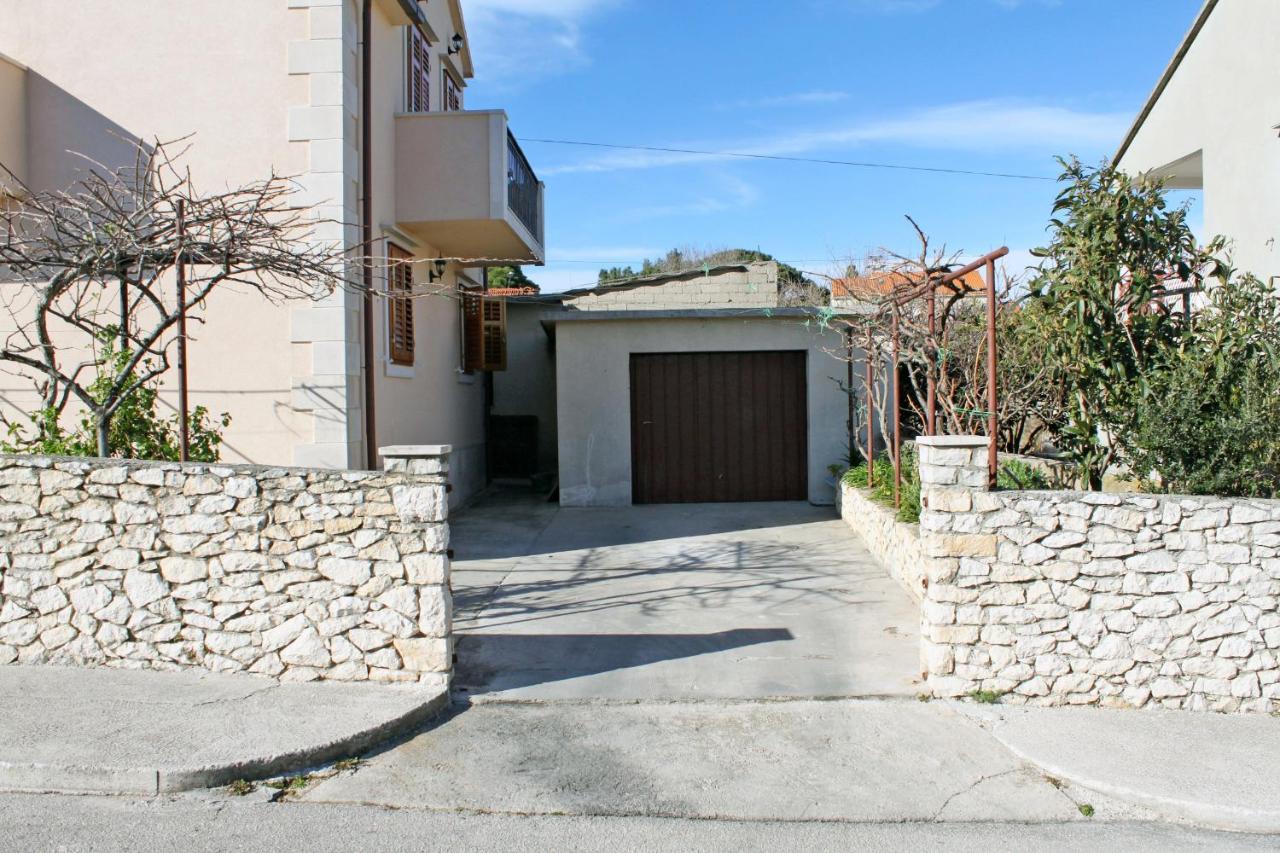Apartments With A Parking Space Supetar, Brac - 6037 Exteriér fotografie