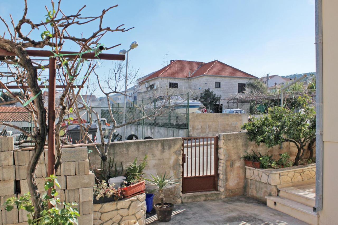 Apartments With A Parking Space Supetar, Brac - 6037 Exteriér fotografie