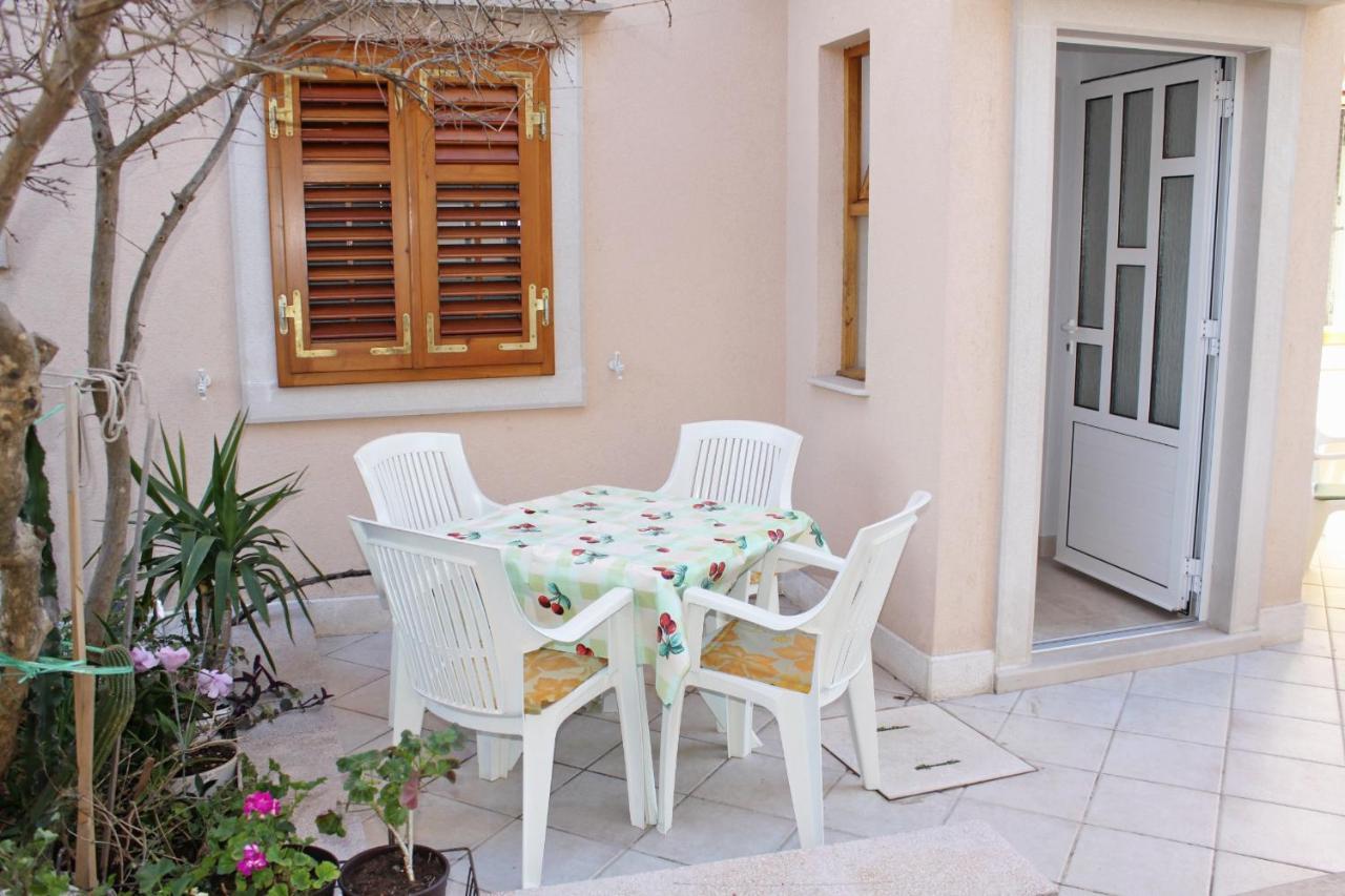 Apartments With A Parking Space Supetar, Brac - 6037 Exteriér fotografie